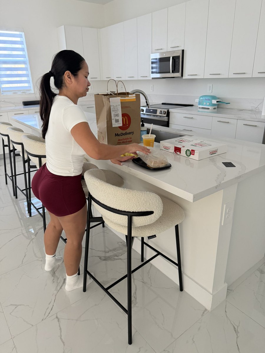 ochocinco's tweet image. McDonald’s x Krispy Kreme Donuts 🤴🏾