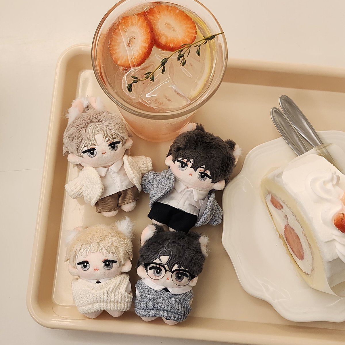 loversclub00's tweet image. #RT 추첨 맹밤한가족을 드립니다!

🌰 물가의 밤 5cm 솜인형
🌰 구성: 태주 의현 의영 해월

🌰 수요조사폼 링크
🔗: fondee.io/room/room_view…
🗓 1/9 00:30 ~ 1/12 00:30

#물가의밤 #물밤 #LowTideinTwilight #水辺の夜