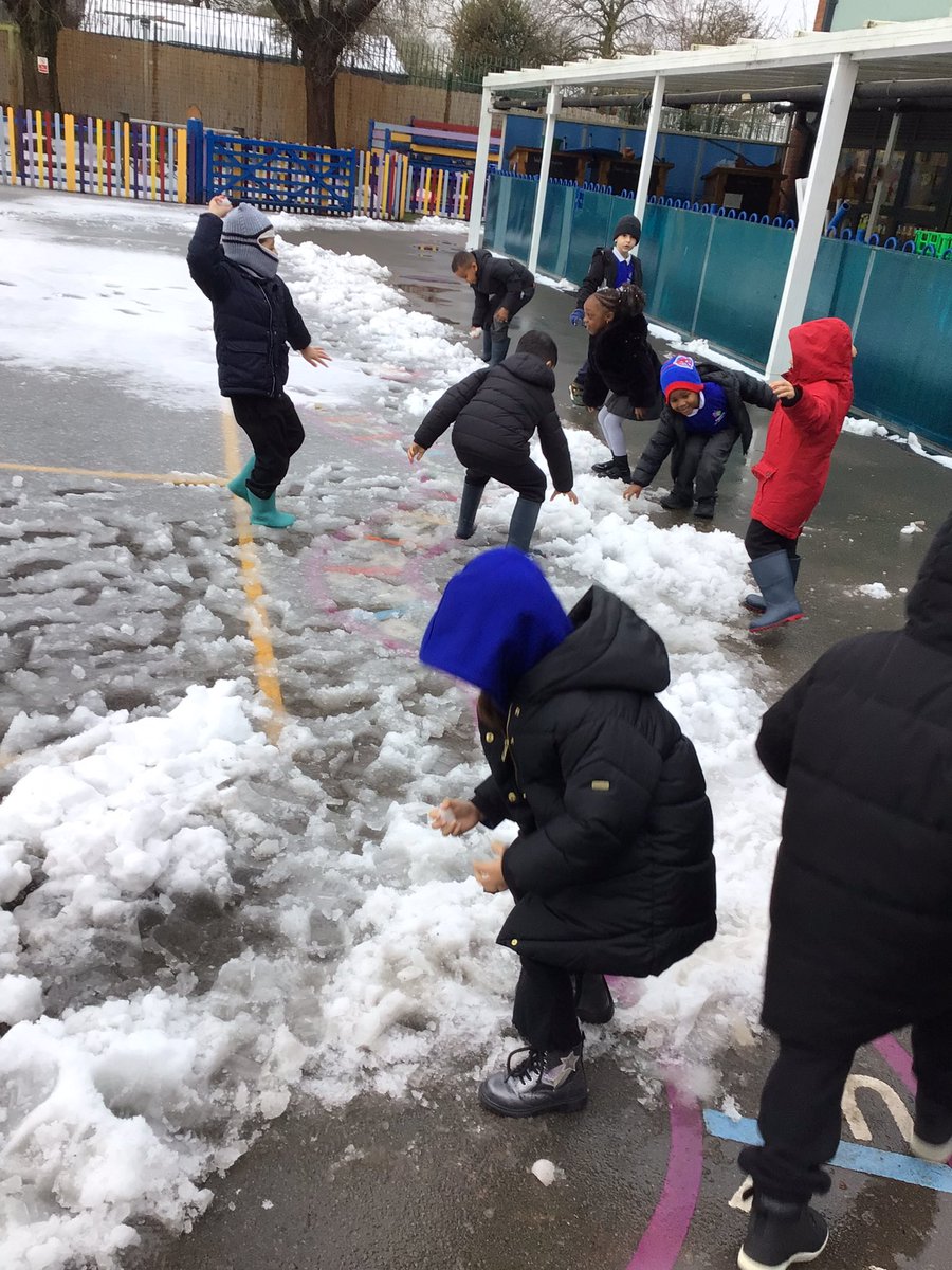 Edgewick Community Primary School tweet media