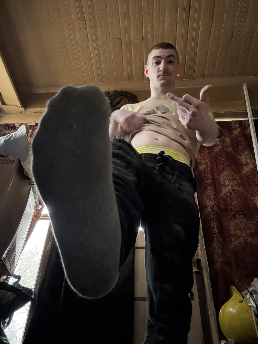 MasterDrake9's tweet image. The GOD is back come bow and beg at my 🦶 while I rape that cash! 
#findom #cashmaster #cashslave #atm #paypig #footslave #feet