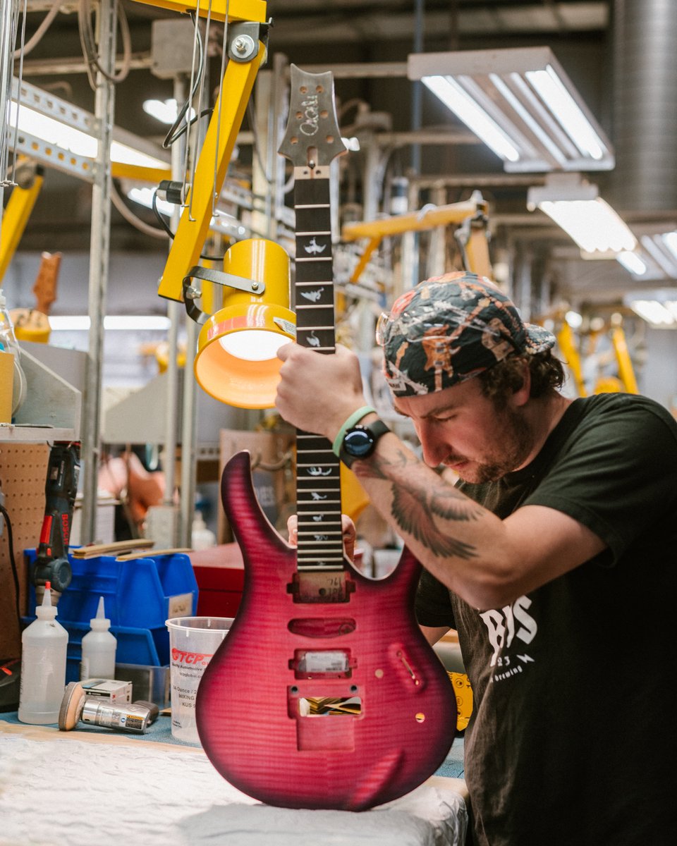 PRS Guitars tweet media