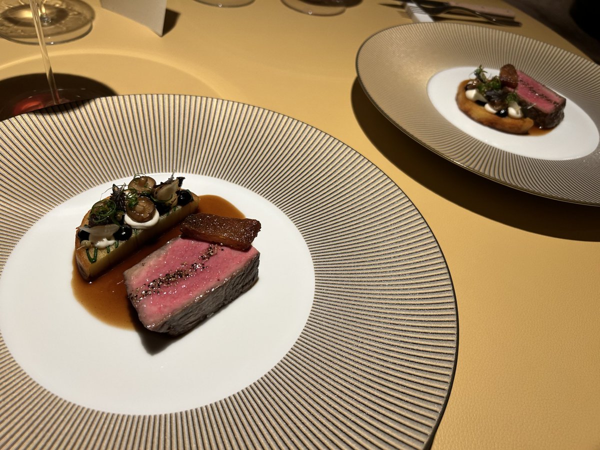 MichelinGuideUK's tweet image. Beautiful monkfish and delicious Cumbrian Blue Grey at recently opened Bonheur by Matt Abé 

bonheurbymattabe.com

#Mayfair #London