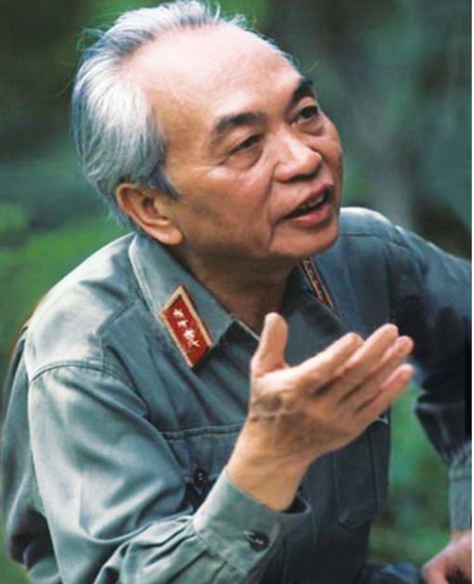 batalla__marti's tweet image. Cada vez que nos menosprecien porque somos pequeñitos y no tenemos tanto dinero, fuerza, armamento, tecnología, poder, recordémosles la historia del Tío Ho y el gran general Von Gyen Giap que sacaron a los gringos corriendo de Vietnam. Latinoamérica puede ser un Vietnam para los…