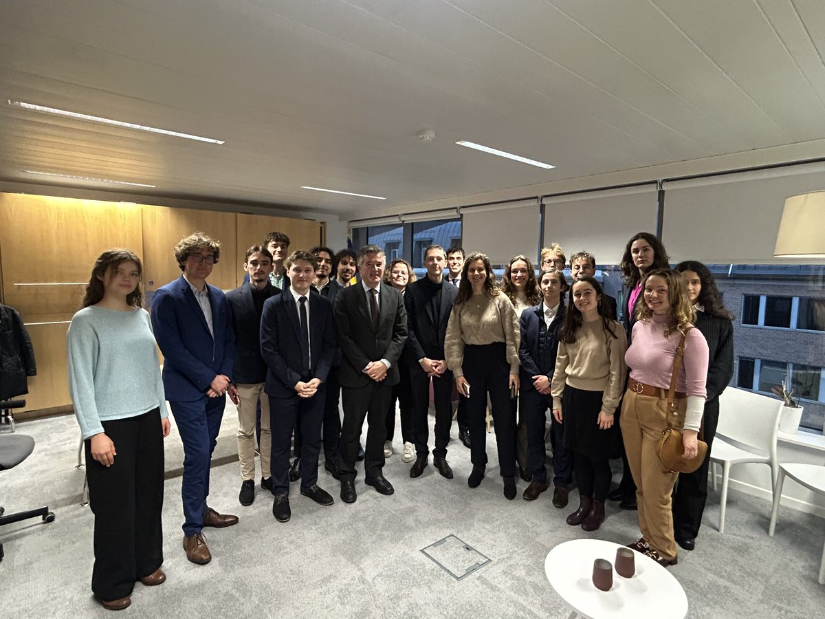 Ambassade d'Andorre tweet media