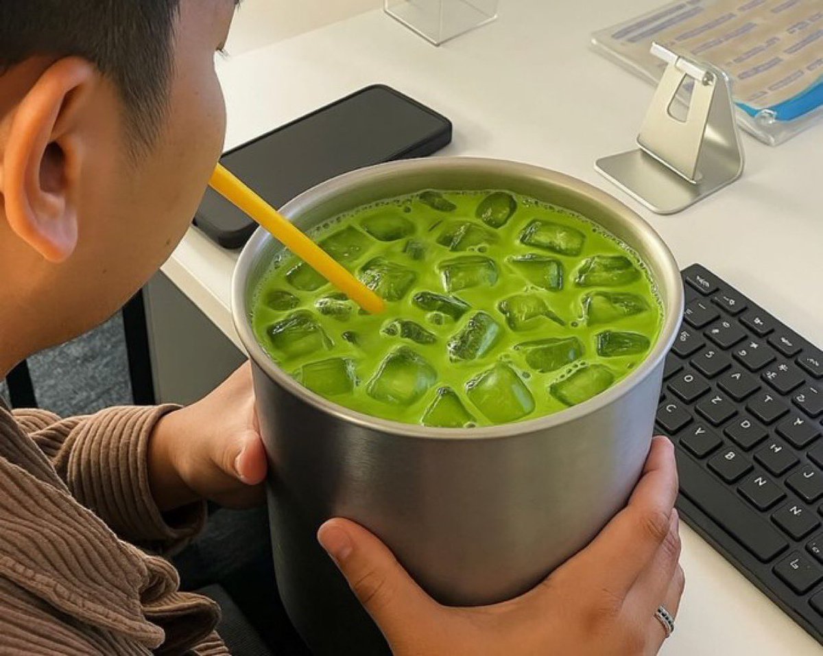 Amiratgirl's tweet image. "I just need a cup of matcha"

The cup