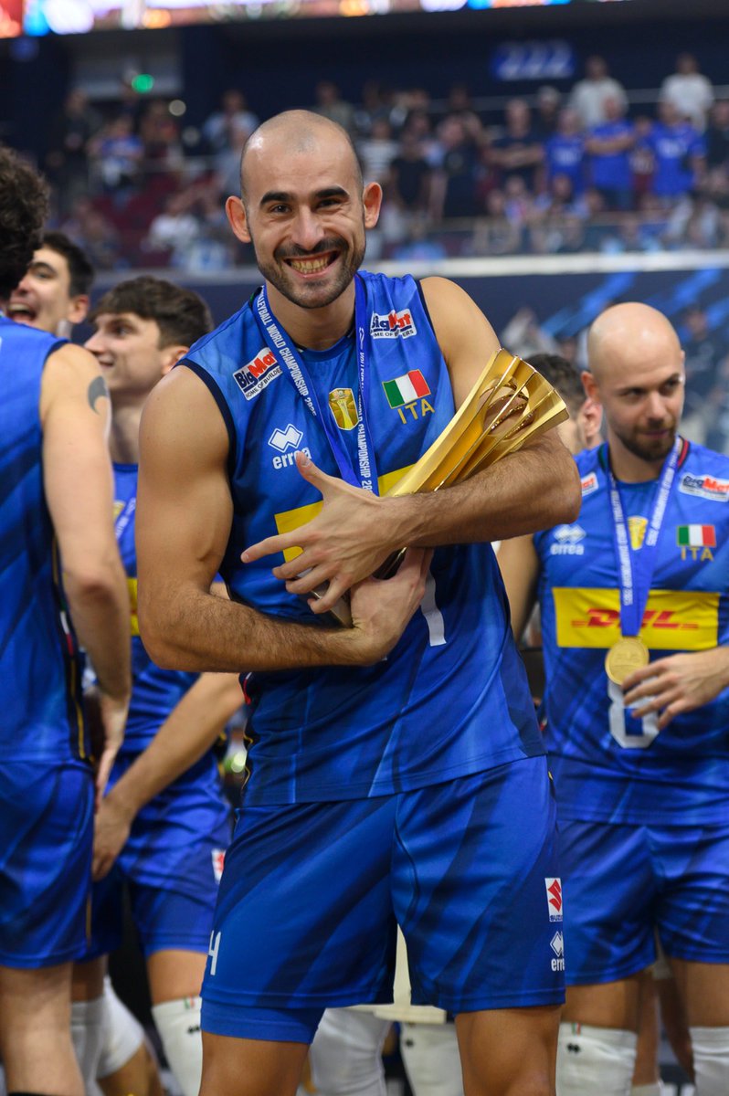 1908Savvas's tweet image. Είναι απίστευτο αυτό που συμβαίνει με τον καρκίνο.

Να επιστρέψεις δυνατός Gianluca...!

🏐🇮🇹♥️