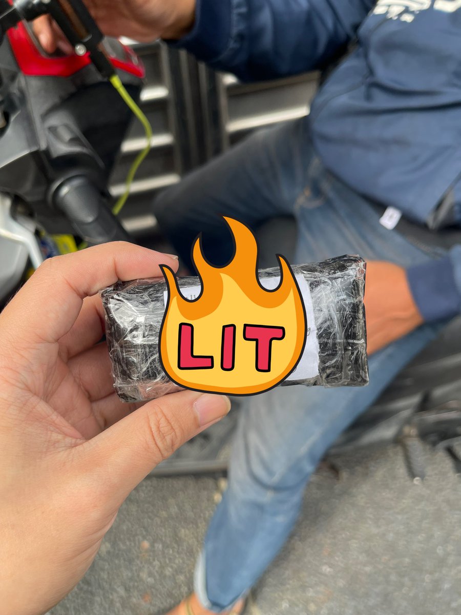 Poppers Jakarta tweet media