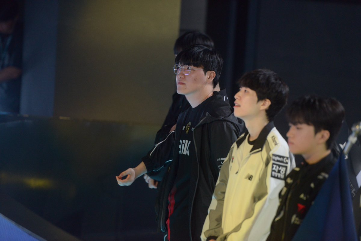 Today's Photo #LCK

2026-01-09
#Diable in #BFX 
#Kellin in #BFX

#Shadowcorp #Diable #Kellin #Esports #Agency