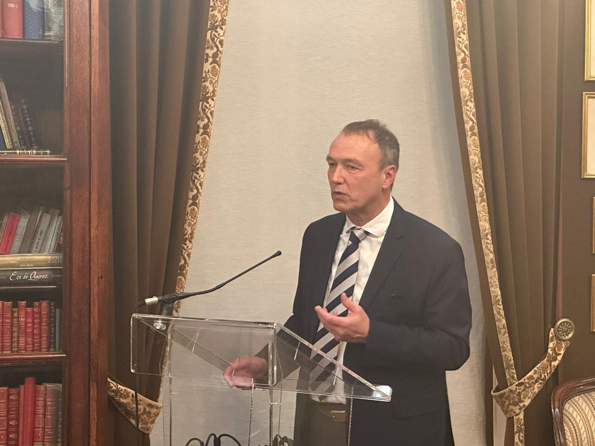 CatalaxiaEd's tweet photo. Palestra de Jörg Guido Hülsmann, no evento de lançamento da tradução portuguesa do seu novo livro "Abundância, Generosidade e o Estado"

Já à venda em https://t.co/lqkddazDid ! https://t.co/meOYs9WCVw