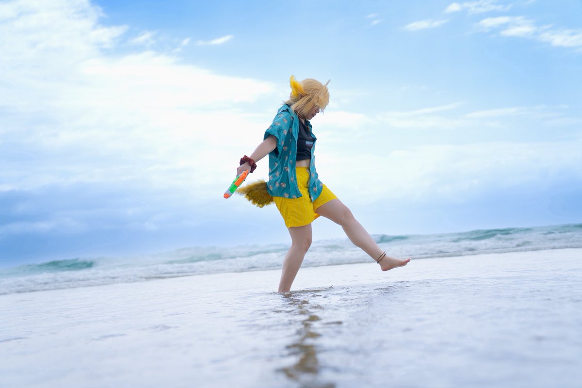 Doki in the beach🏖️

#dokibird #dokigram