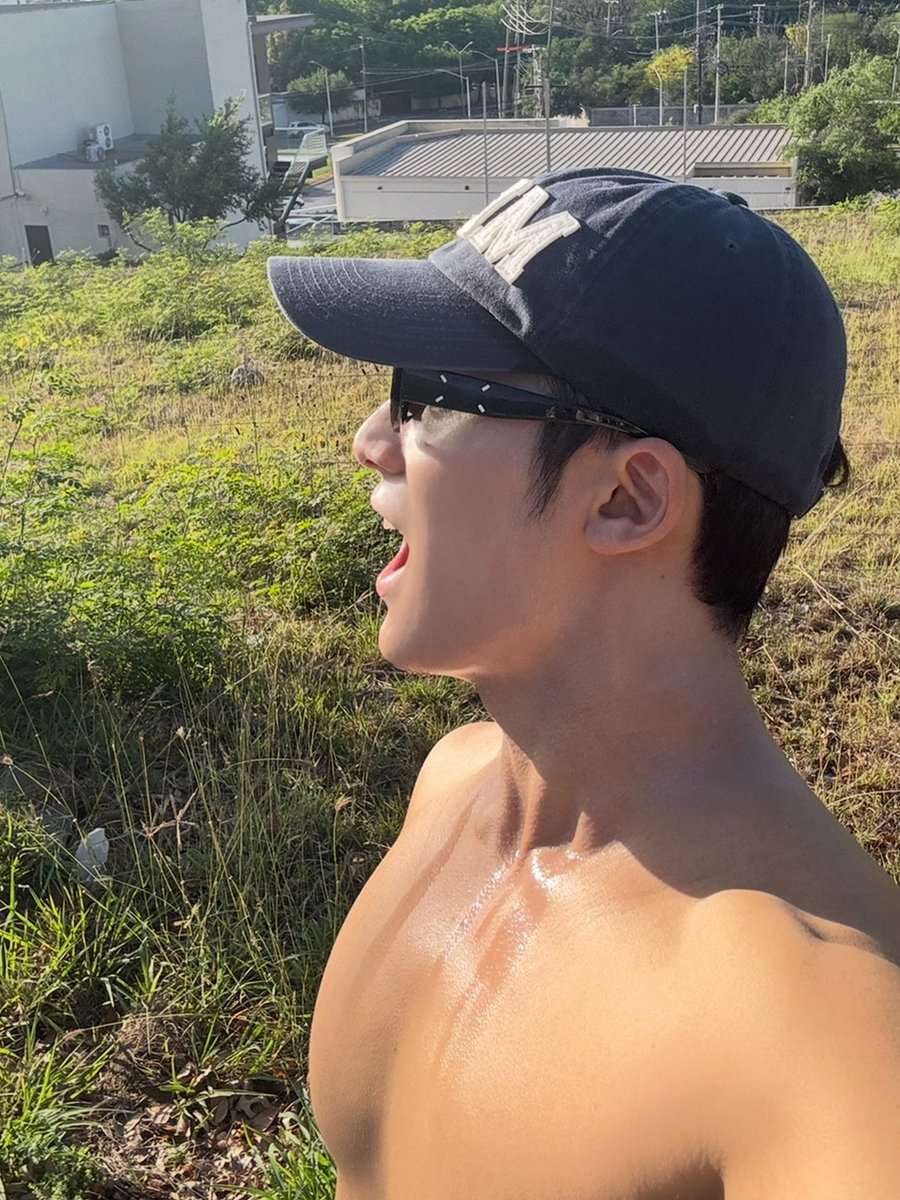 dokeyart's tweet image. kim mingyu daqui do grupo vc é o mais biscoiteiro