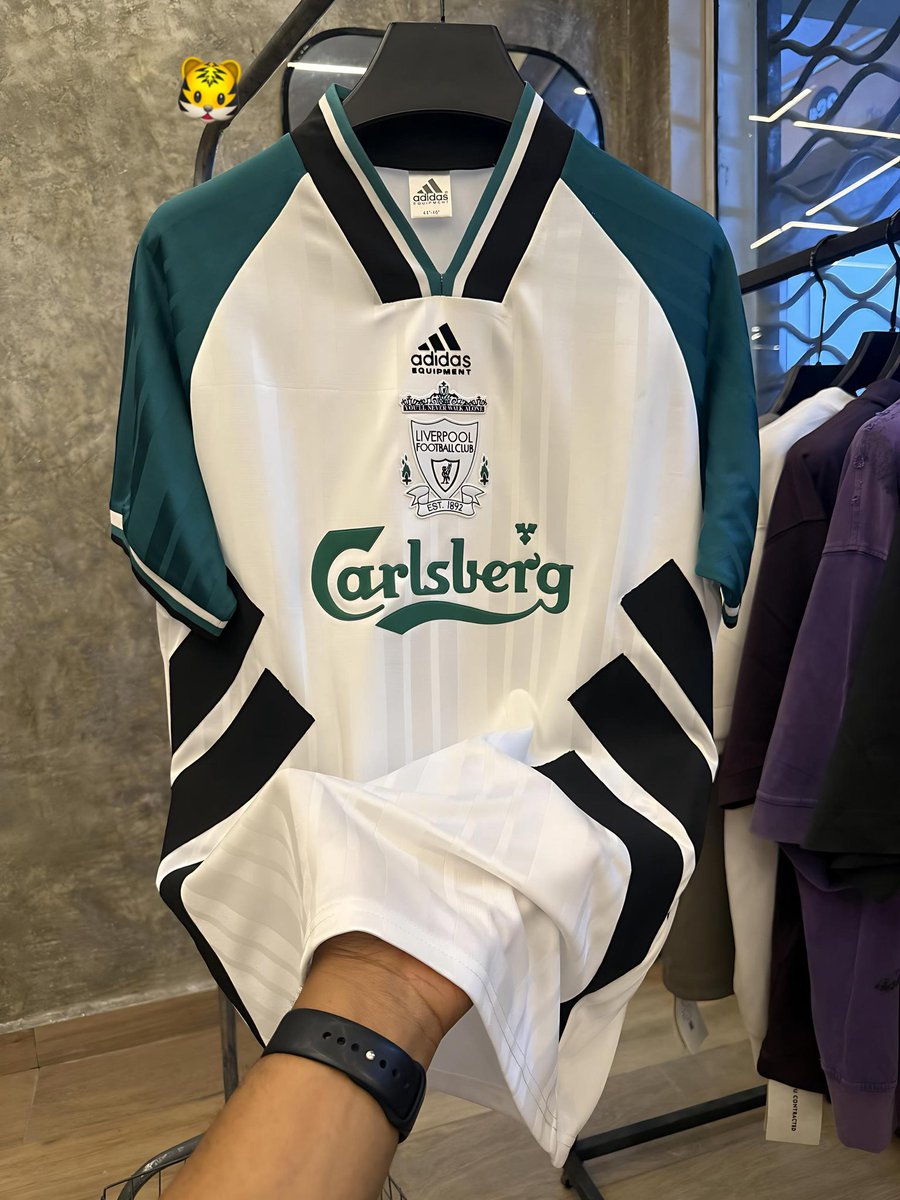 IamCharles_00's tweet image. Liverpool FC Retro

🏷️ 25,000