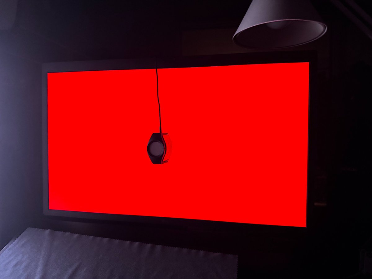 デザイナーの中にはある一定の周期で謎の儀式を執り行う者がいるらしい