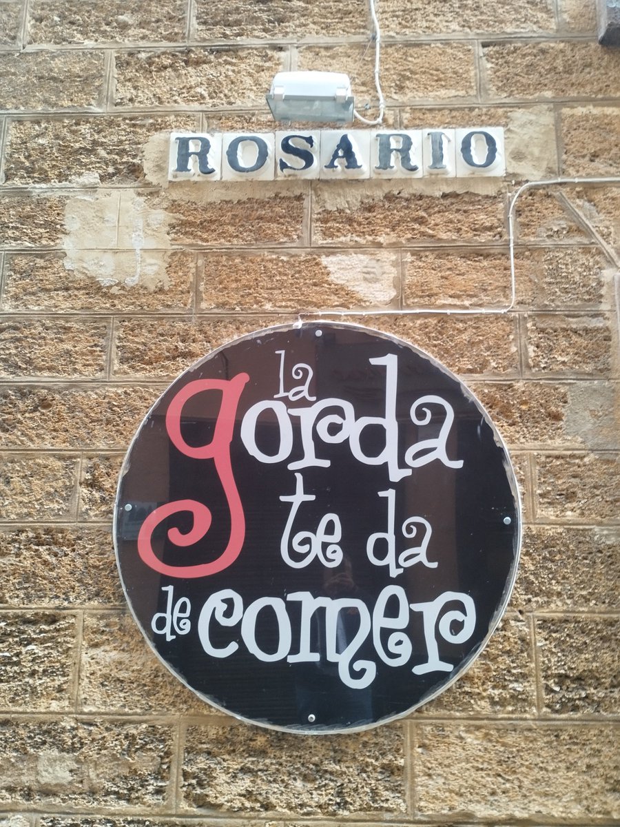 Reservado para comer ,que puede salir mal. Cádiz no deja de sorprenderme 😂