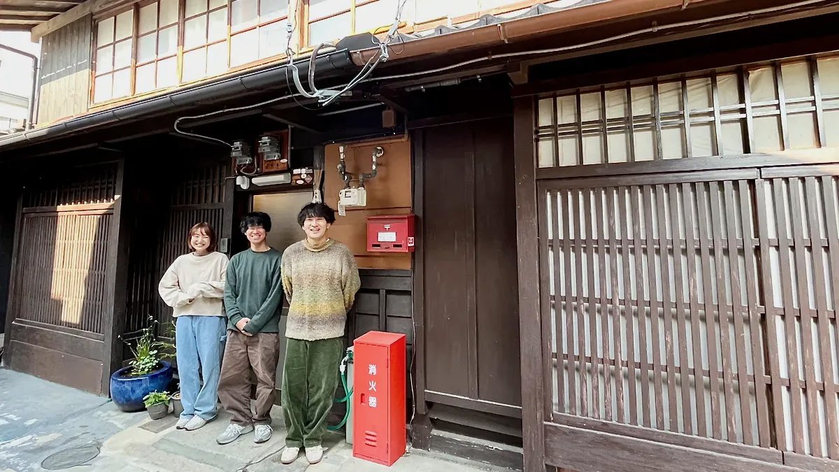 モノサス tweet media
