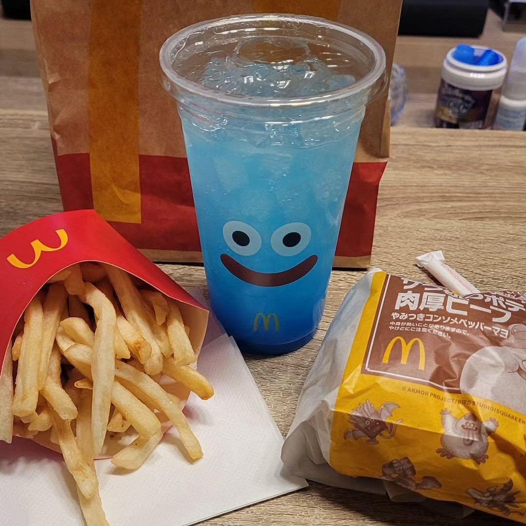 ついにドラクエバーガー食べれるぜ！！！