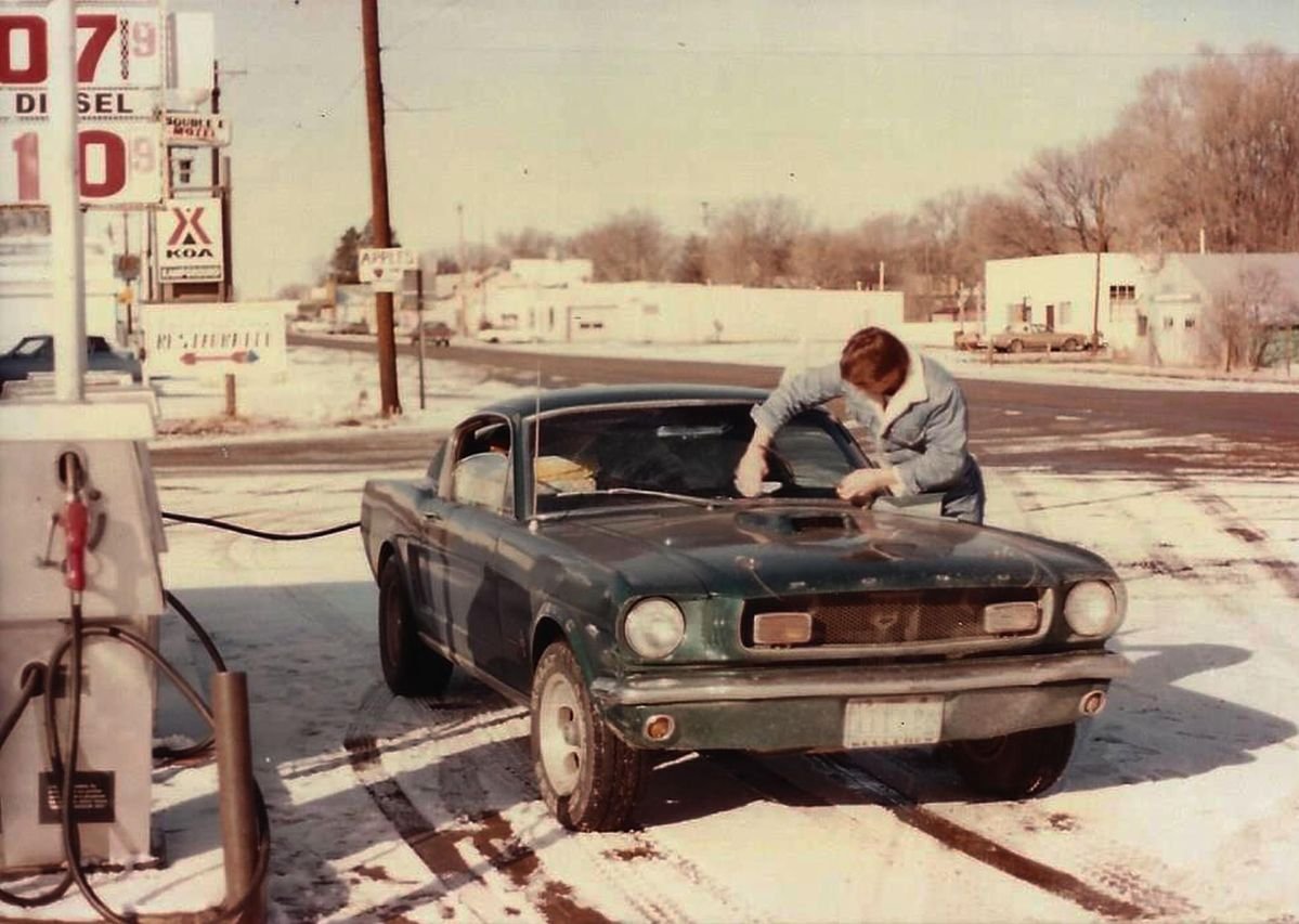 YannRobichon's tweet photo. Happy #FordFriday / #FridayFord!...
Ford Mustang.
#Auto #Automobile #Automobiles #Autos #Car #CarHistory #Cars #CarsHistory #ClassicCar #ClassicCars #MuscleCar #MuscleCars #Photographie #Photography #RetroCar #RetroCars #UsaCar #UsaCars #UsCar #UsCars #VintageCar #VintageCars https://t.co/rqTkouHZFa