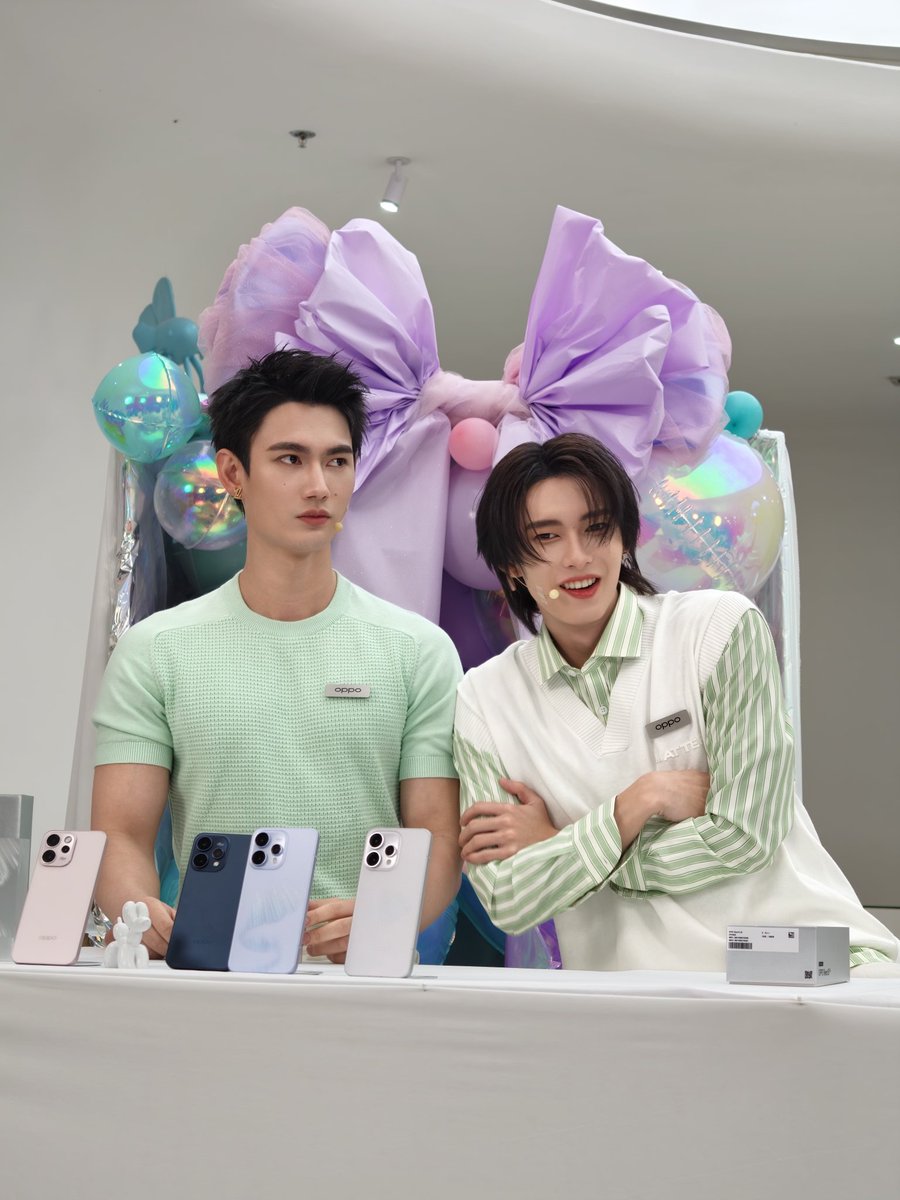 สายตาพี่เพวนั้น🫠

OPPO RENO15 LIVE POOHPAVEL
#Reno15SeriesTH 
#เพื่อนซี้เทรนดี้ทุกช็อต 
#Reno15SeriesTHxPoohPavel