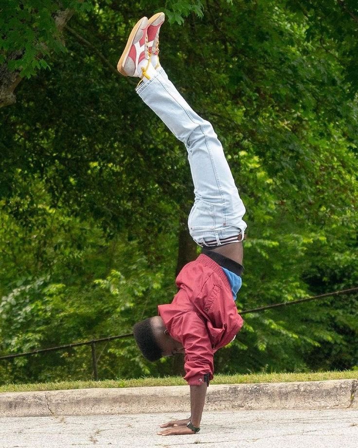 나 케일럽 맥러플린 아닌 마일스 모랄레스 상상도 안 되니까 빠른 시일 내에 confirm해