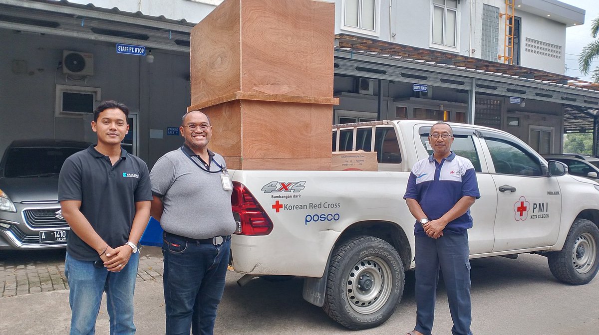 <a href="/pmicilegon/">PMI Kota Cilegon</a> menerima bantuan 1 unit water treatment dari PT Krakatau Posco, Jumat (9/1/2026). 
 sebagai bentuk dukungan terhadap upaya kemanusiaan bagi penyintas bencana banjir dan longsor di wilayah Sumatera.
#KrakatauPosco #Sinergi #PMIKotaCilegon #PMISelaluBantu