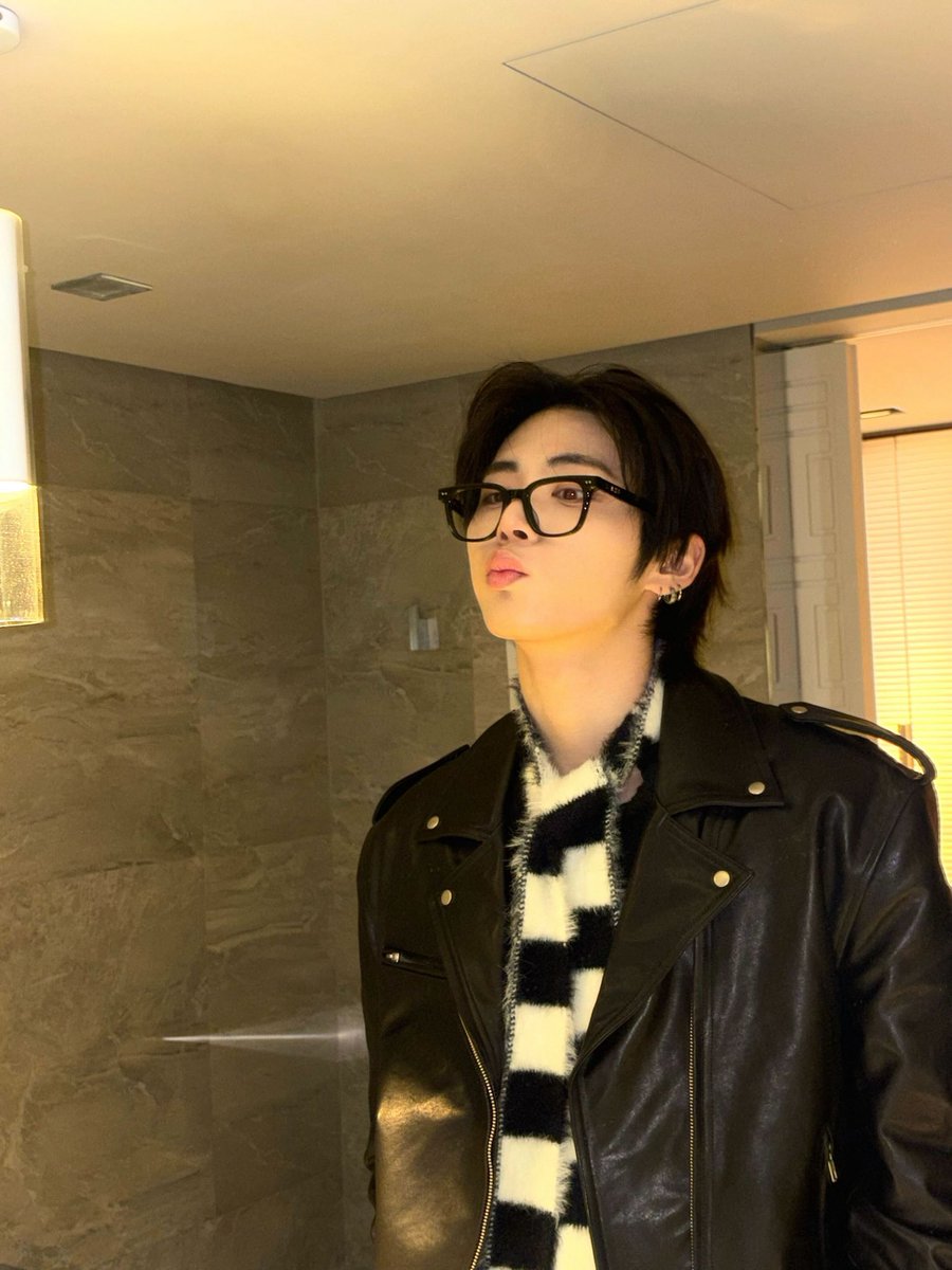 얼굴로기살려주는남자개좋다