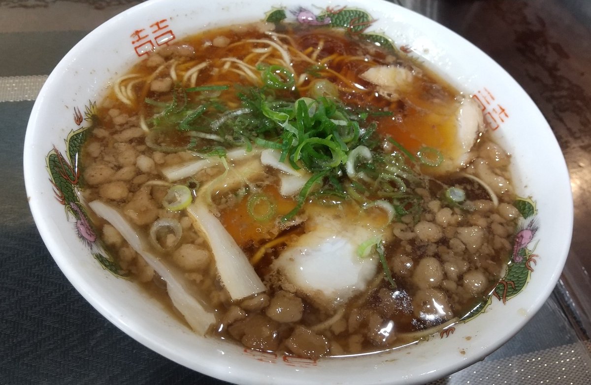 Wazusa's tweet photo. 新春、初ラーメン。 https://t.co/Rauswu7xVt