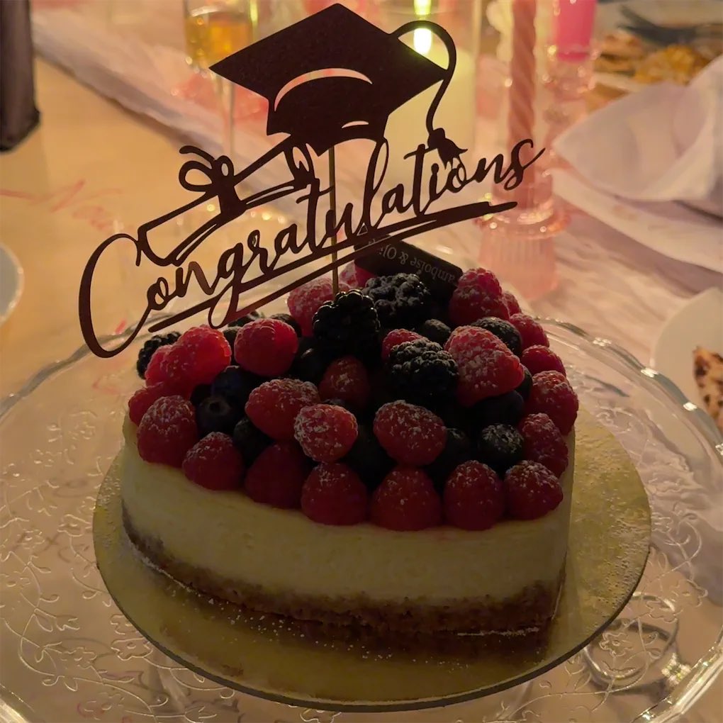 لنـا tweet media