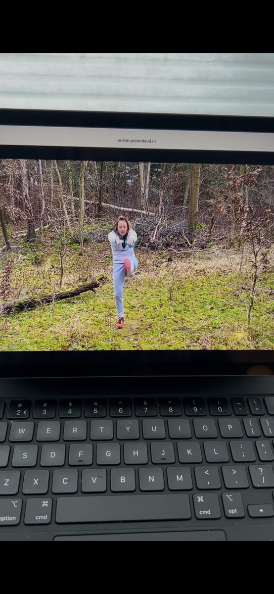 Ja ja #geenzinweldoen ik weet het het is niet de bedoeling maar vandaag wandel! ik binnen. Nou ja een soort van dan, deze oefeningen van GezondOud.nl doe ik online en ik verzeker je dat is ook een fijne uitdaging. Misschien vanavond nog de wandeling 🚶