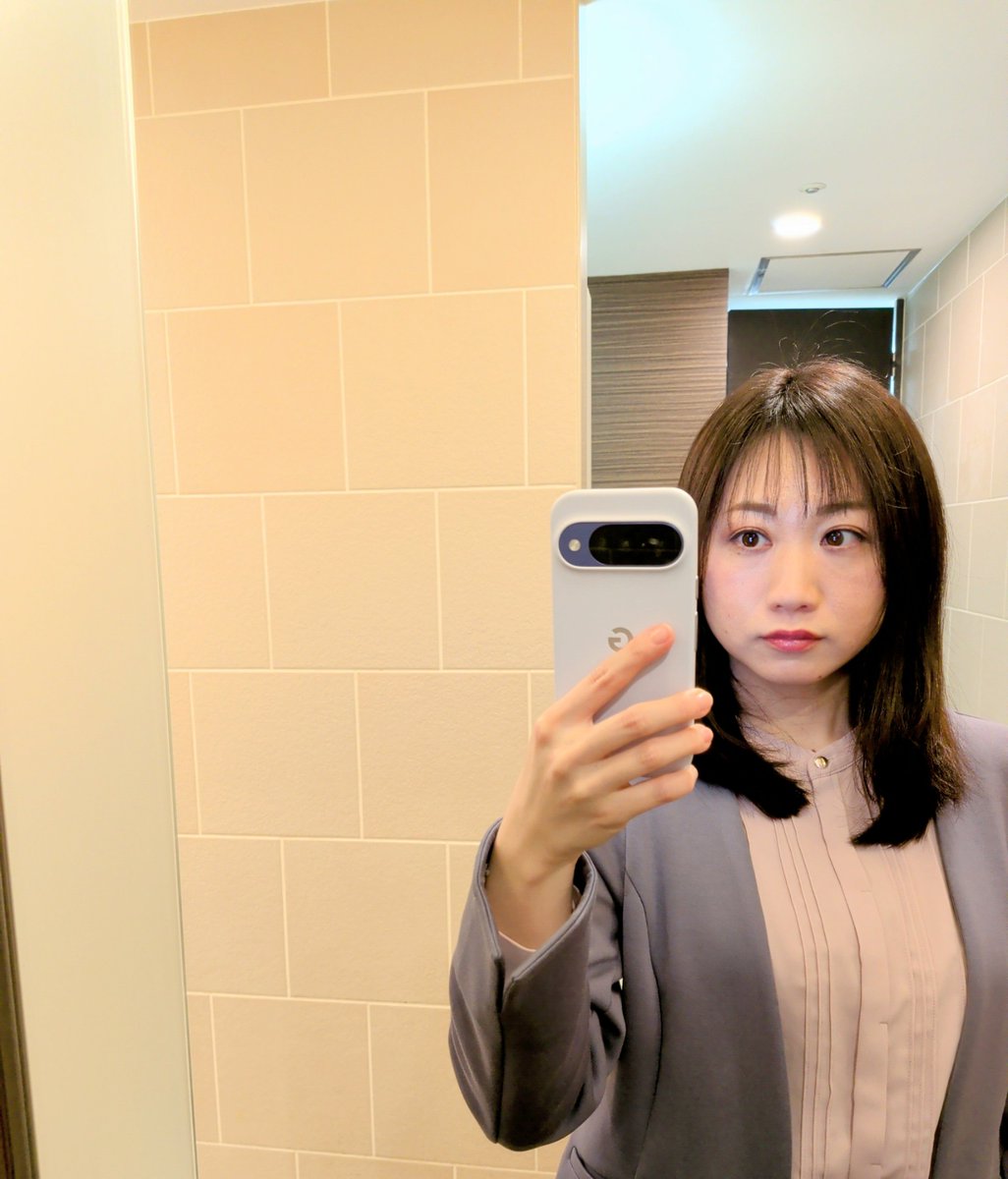 mikurun9615's tweet photo. 2日間の撮影が終わった🎥👔💙🌆🌃🫧🍃
#写真 #撮影 #オフショット #私物衣装 #去年 #ヘアカット #カラーリング #したばっかり #東京 #photo #haircut #make #offShot #HairCollar #naturalmake #newhair #selfie #tokyo #portrait #食べ物 #お弁当 #ピント #合ってる #ブレてない https://t.co/FUFnGIQEO5