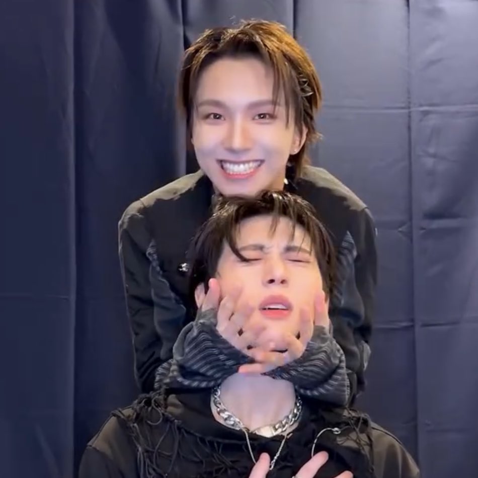 nauaaaaaa's tweet image. 하