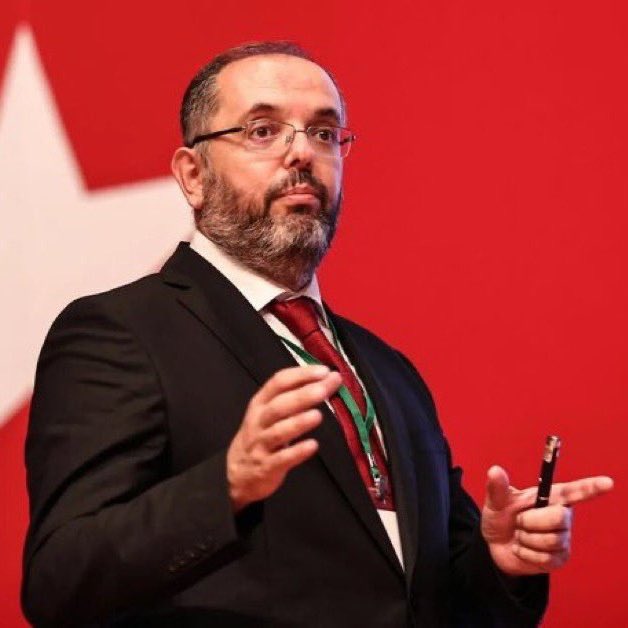 🗣️MSÜ Rektörü Prof. Dr. Erhan Afyoncu:

"Dünyanın farklı yerlerinde varlıklarını devam ettirme şansı kalmayan Türkleri, Türkiye'ye getirmeliyiz. Çin'deki Uygur Türkleri gibi.

Türkiye, Türklerden göç almak zorunda."