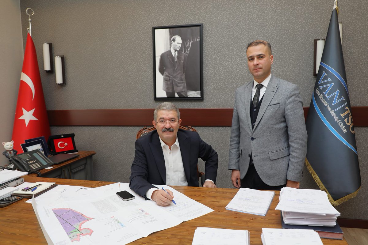 Projelerimiz tamamlanıyor.
Yönetim Kurulu Başkanımız Sn.<a href="/musagoktas_/">Musa Göktaş</a> , Başkan Vekilimiz Sn. <a href="/NecdetTakva/">Necdet Takva</a> ve Bölge Müdürümüz Şükrü Yalvaç GÜNERİ tarafından imzalanan 1/1000 ve 1/5000 ölçekli İmar Planlarımız <a href="/tarimveormanbak/">Tarım ve Orman Bakanlığı Destek Hesabı</a> onayına arz edilmek üzere <a href="/trgmresmi/">Tarım Reformu Genel Müdürlüğü</a> 'ye  gönderildi.