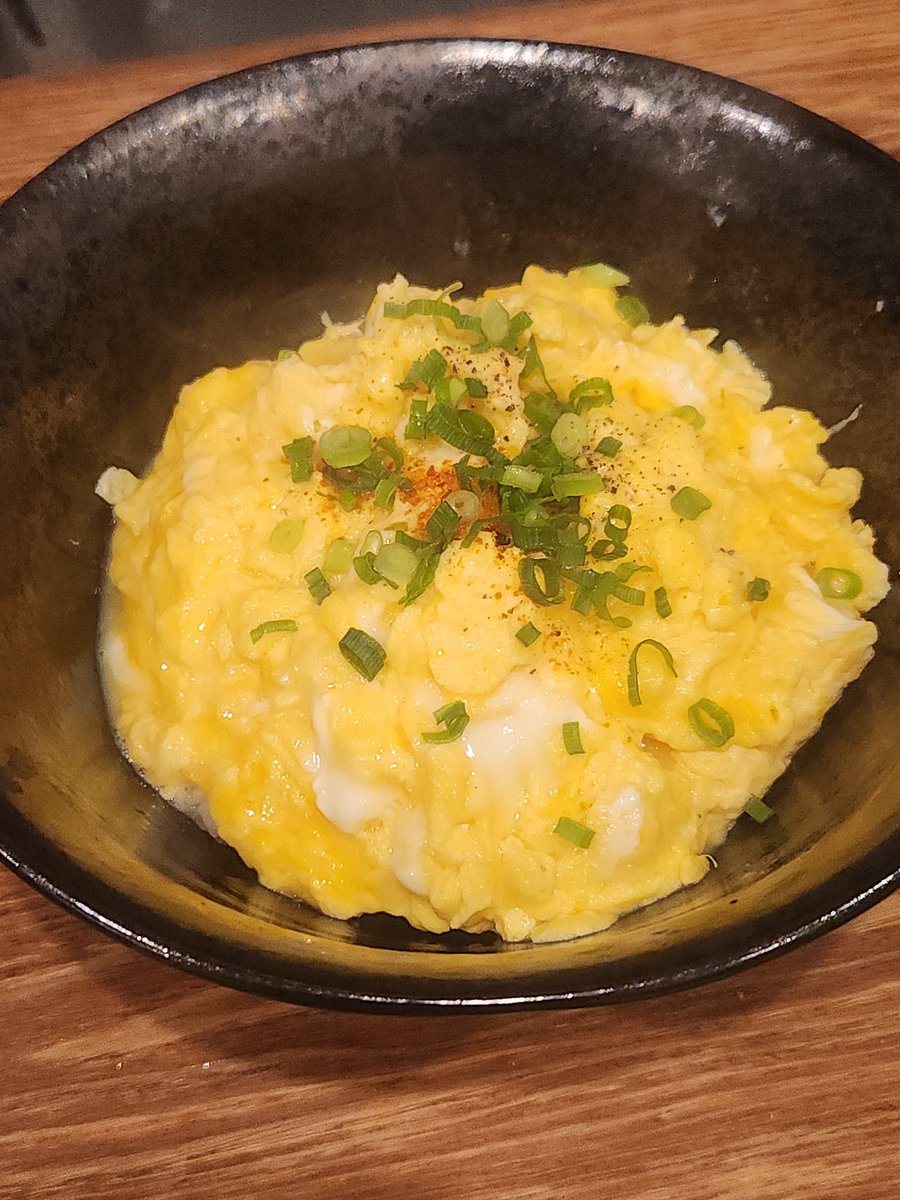 ◎近日販売予定 新メニュー☆玉子丼進化系 だしスクランブルエッグ丼