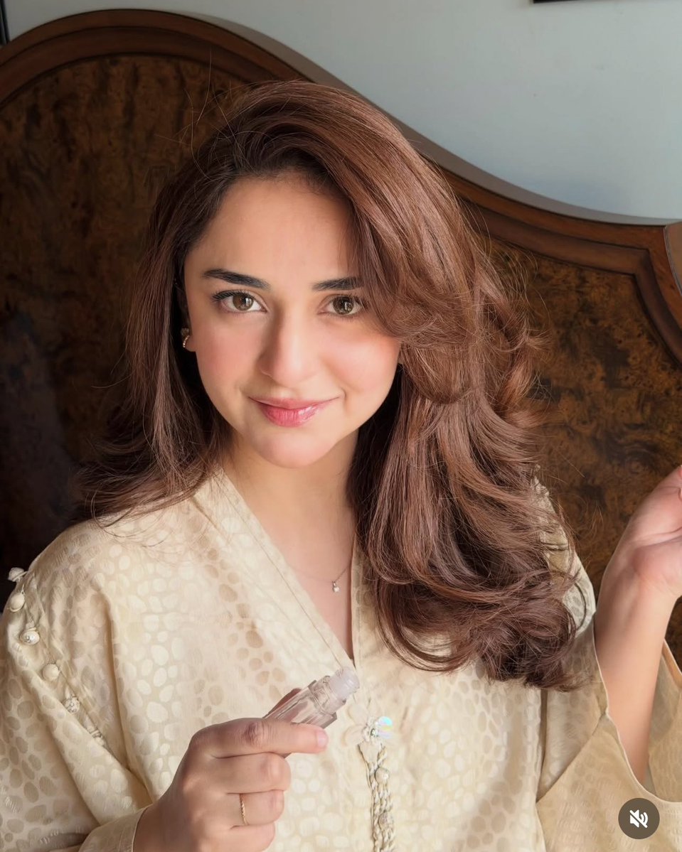 KSam7313's tweet image. This gorgeous face showing up and blessing our timelines ✨🌙🤩