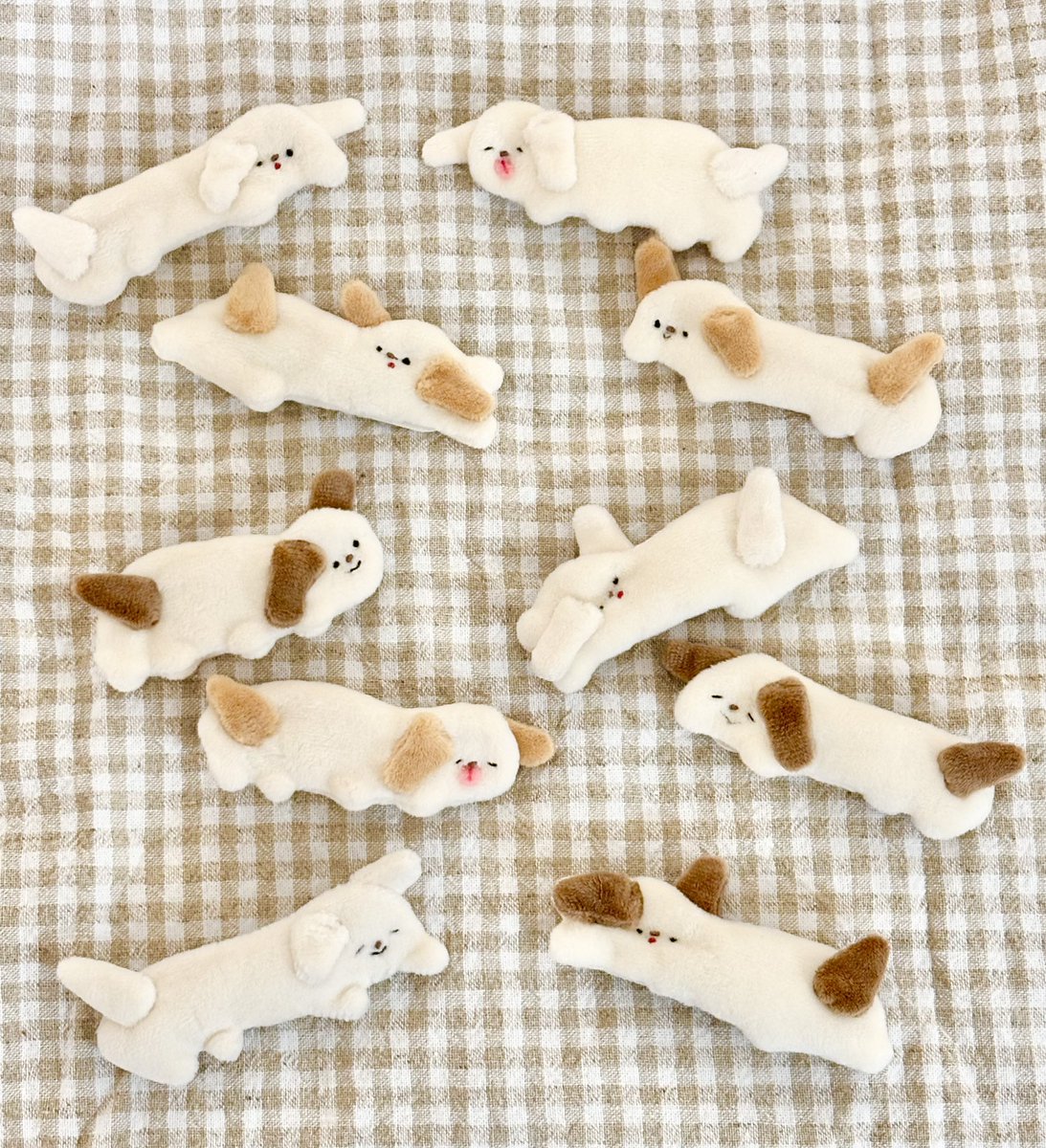 じゆうに生きてるお犬たちのヘアパッチン🐶🎉

しっぽ見てたり、へっへってしてたり、にっこりしてたり🌼

🎪1/23〜1/29
🎪手作市場ルクアイーレ（大阪）

こちらにお犬たちを送る予定です🐶！