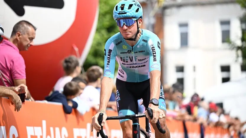 Domestique tweet media