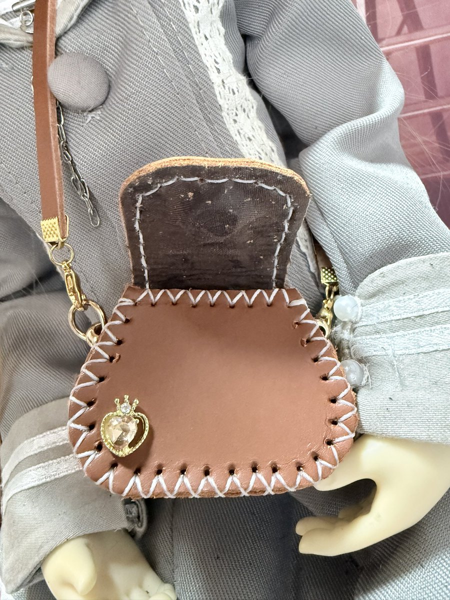 バレンタインも近づいてきましたので、少しチョコイメージにしてみました。
しかし、時間が経つのが早いですね〜（←年寄り
バレンタインの名古屋に向けて色々作らないと！！