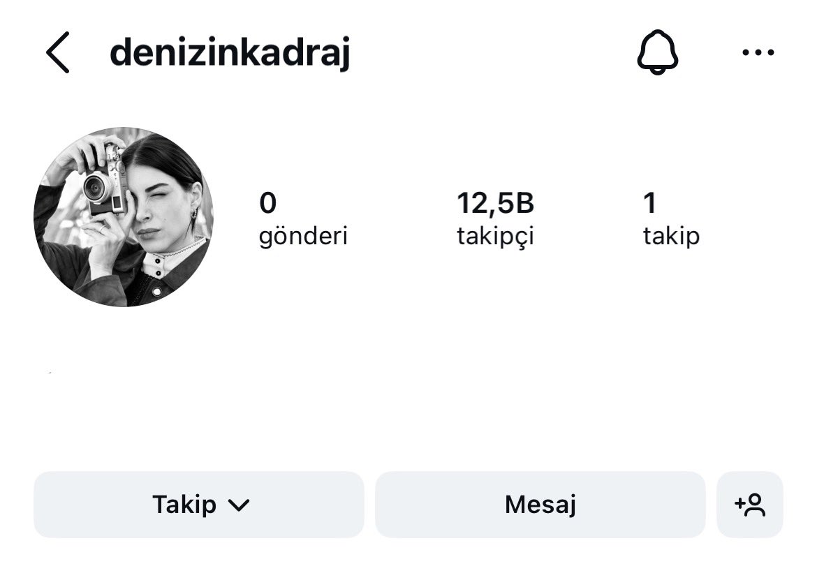 Deno’nun bu hesabı açıp açtığı gibi şutlayışı <a href="/DenizBaysaldb/">Deniz Baysal Yurtcu</a> hic gönderi gelecek mi acaba Deno’m 🤏