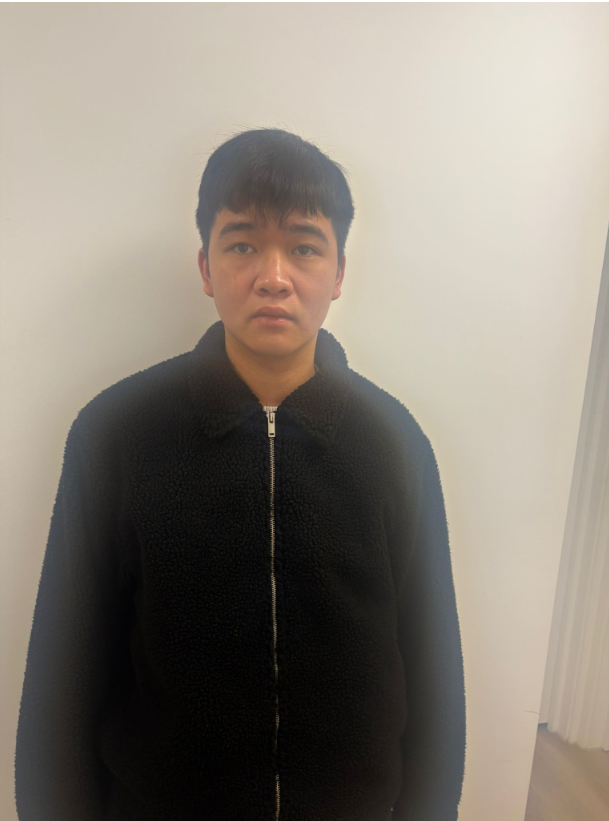 #MISSING | Have you seen Ngoc, 16? Last seen in Sutton on Tuesday, 6 January. Has links to Wandsworth. Described as 6ft, of average build. Last seen wearing all-black clothing, a fleece jumper and white trainers. Anybody who sees him should call 101, quoting reference 3558/06JAN