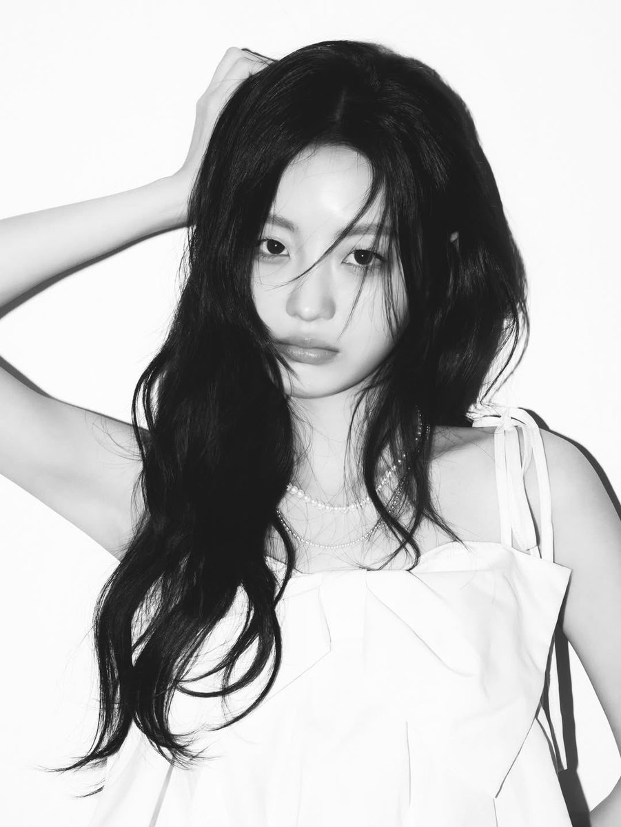 •kdm• Cho Yihyun new photo 🤍