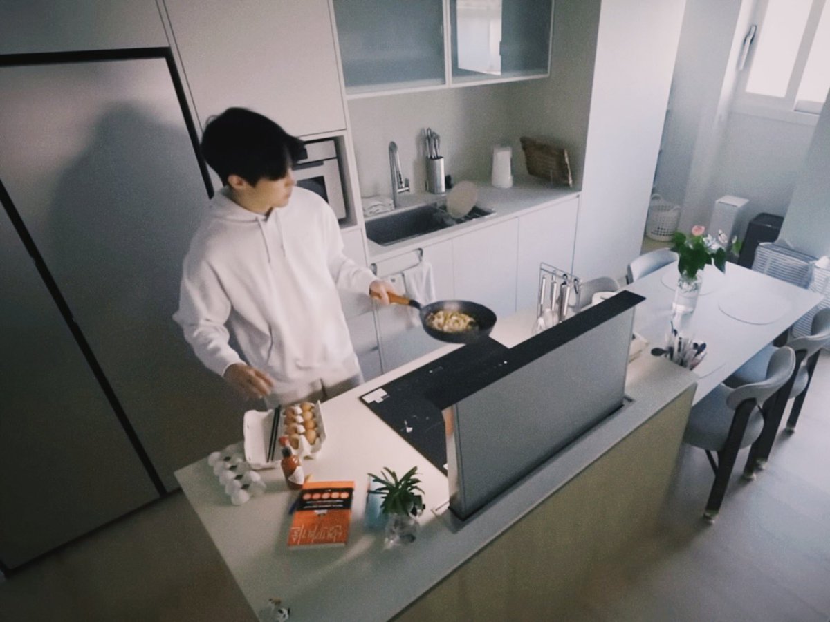 di2ʟ (slow) tweet media