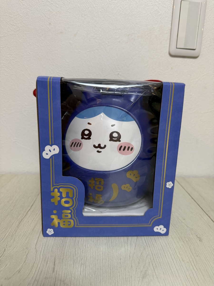 旦那が間違えて買った台湾限定のちいかわだるまデカ過ぎて引いてる