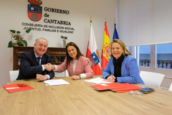 La FCOMCI y el Gobierno de Cantabria unen fuerzas para apoyar el fortalecimiento de la atención sanitaria en el Sistema Público de Salud de Ucrania

<a href="/FondoCanCoopera/">Fondo Cantabria Coopera</a> <a href="/TomasCoboCastro/">Tomás Cobo Castro</a> <a href="/cantabriaes/">Gobierno Cantabria</a>
#Ucrania <a href="/saludcantabria/">Salud Cantabria</a> <a href="/HUnivValdecilla/">Hospital Universitario Marqués de Valdecilla</a> 

medicosypacientes.com/articulo/la-om…