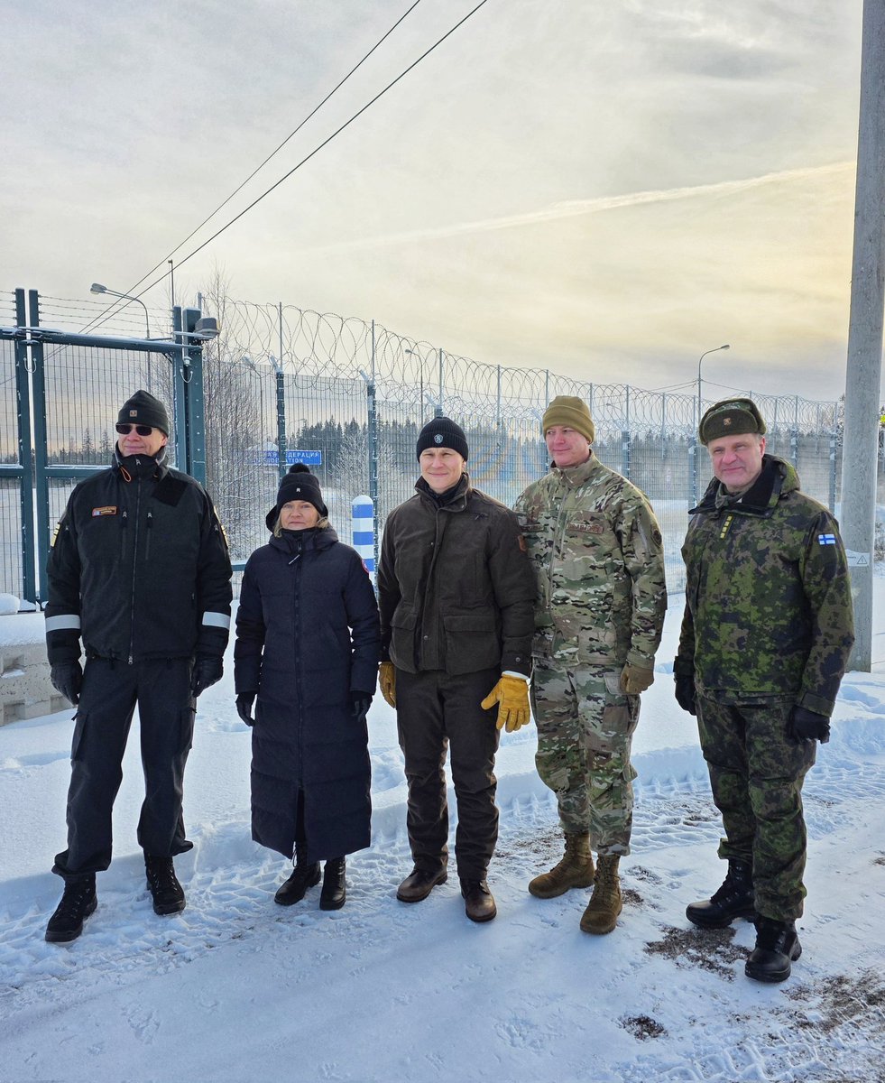 Naton Euroopan joukkojen komentaja, kenraali Grynkewich, vieraili itärajalla <a href="/MariPSRantanen/">Mari Rantanen</a> ja <a href="/anttihakkanen/">Antti Häkkänen</a> kanssa. Naton pisin ulkoraja pitää ja sitä valvotaan Rajavartiolaitoksen osaavalla miehityksellä 24/7. Itäraja on ollut  kokonaan suljettuna jo yli 2 vuotta.