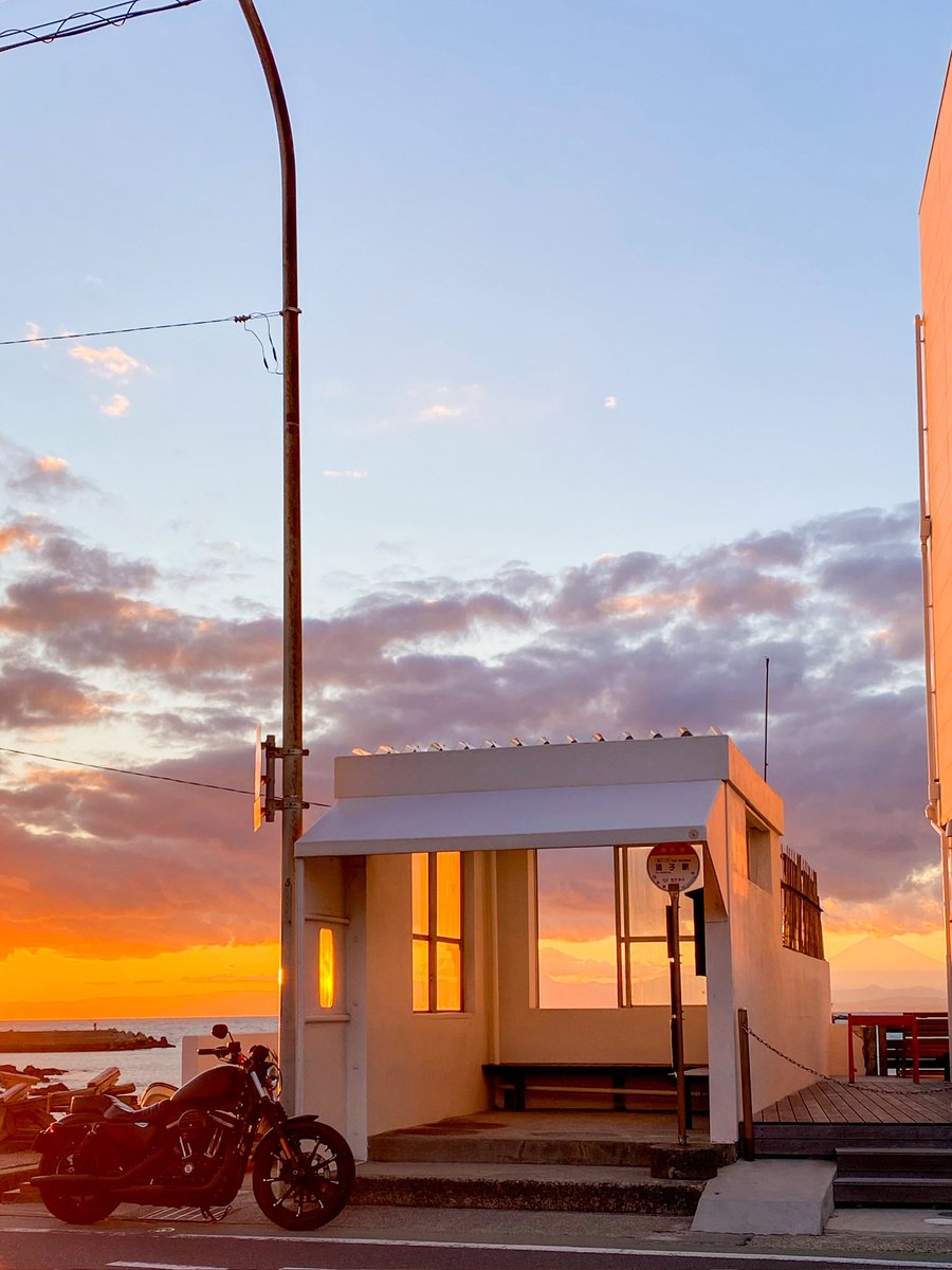 kiyo_xl883n's tweet image. 夕陽に別れを告げて