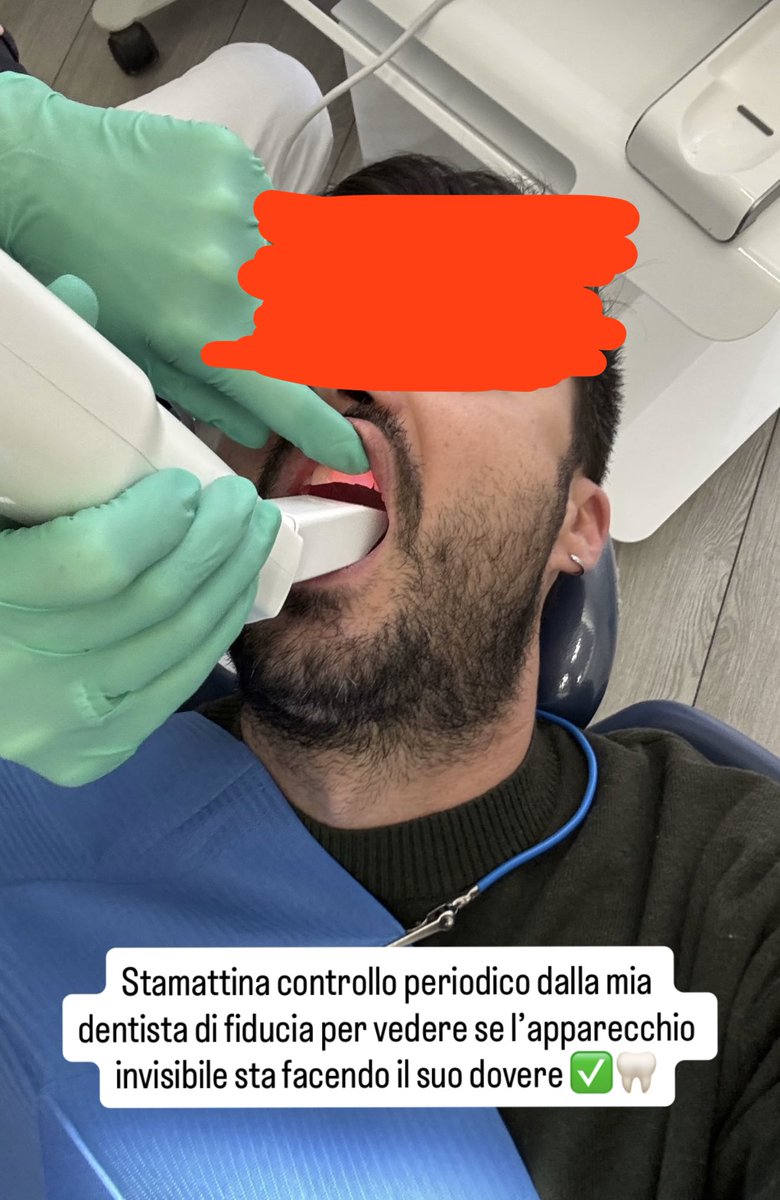 Io boh, ma dove siamo arrivati? 

Si pubblica letteralmente OGNI cosa che si fa.

Io ho fatto la cacca stamattina, scusate se non l’ho postato su Instagram