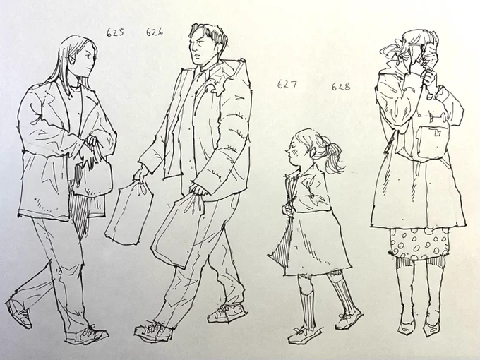 Croquis today...頭蓋、胸郭、骨盤、それぞれの正中線がどちらを向いているのか、その微妙な差異を覚えるとポーズを記憶しやすいのです。 
