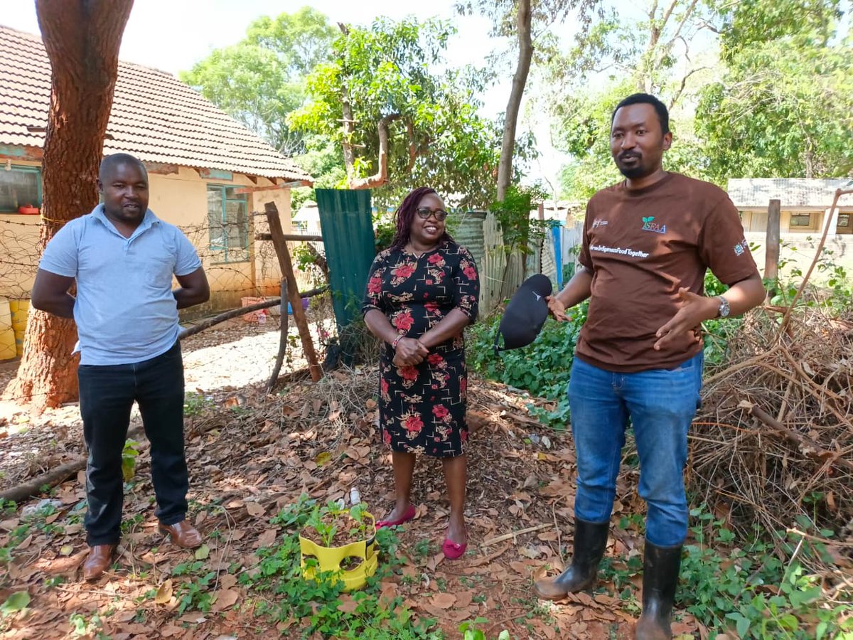 SUN_CSA_KENYA's tweet photo. From training to transformation! 🌱
GTA Champion @LukeTim joined @ifjad_ to establish an organic demo garden at Thika Level 5 Hospital for nutritious produce for MNCH Services & patients.
One trained champion = institutional change + better nutrition outcomes.
#GTAProject https://t.co/QlfYsSb43e