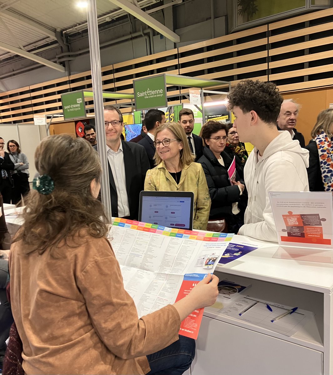 Région académique AURA tweet media