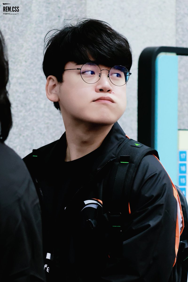 rem_css's tweet image. 251212 KeSPA Cup

애교 장전

#Gumayusi #구마유시 #이민형